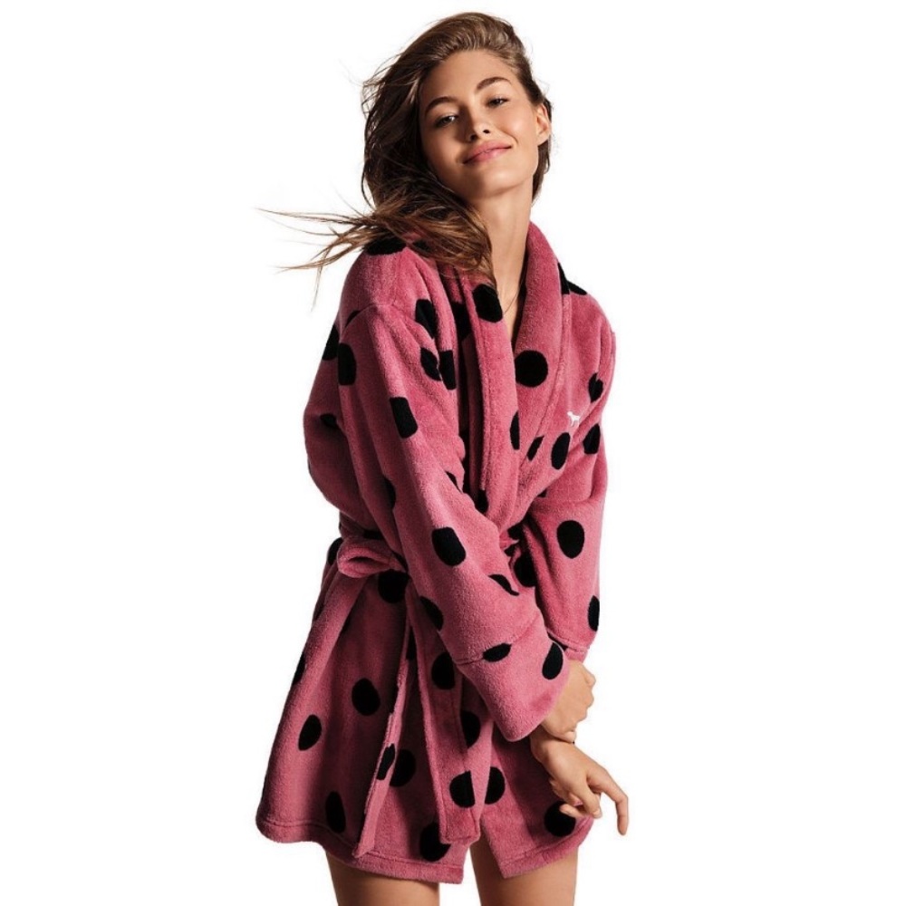 ❌TRADED❌🖤VS PINK Cozy Plush Robe🖤 - Picture 2 of 4